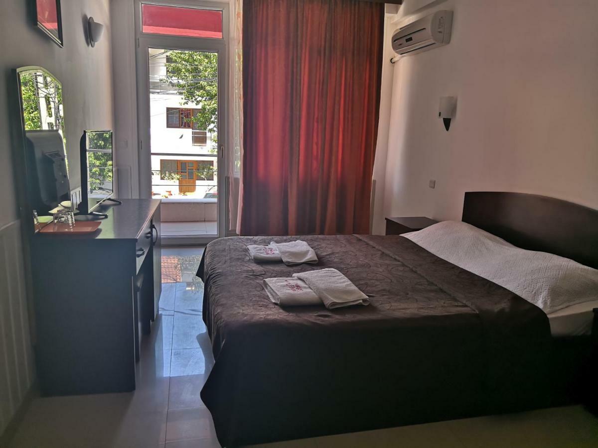 Hotel Prestige 코스티네스티 외부 사진