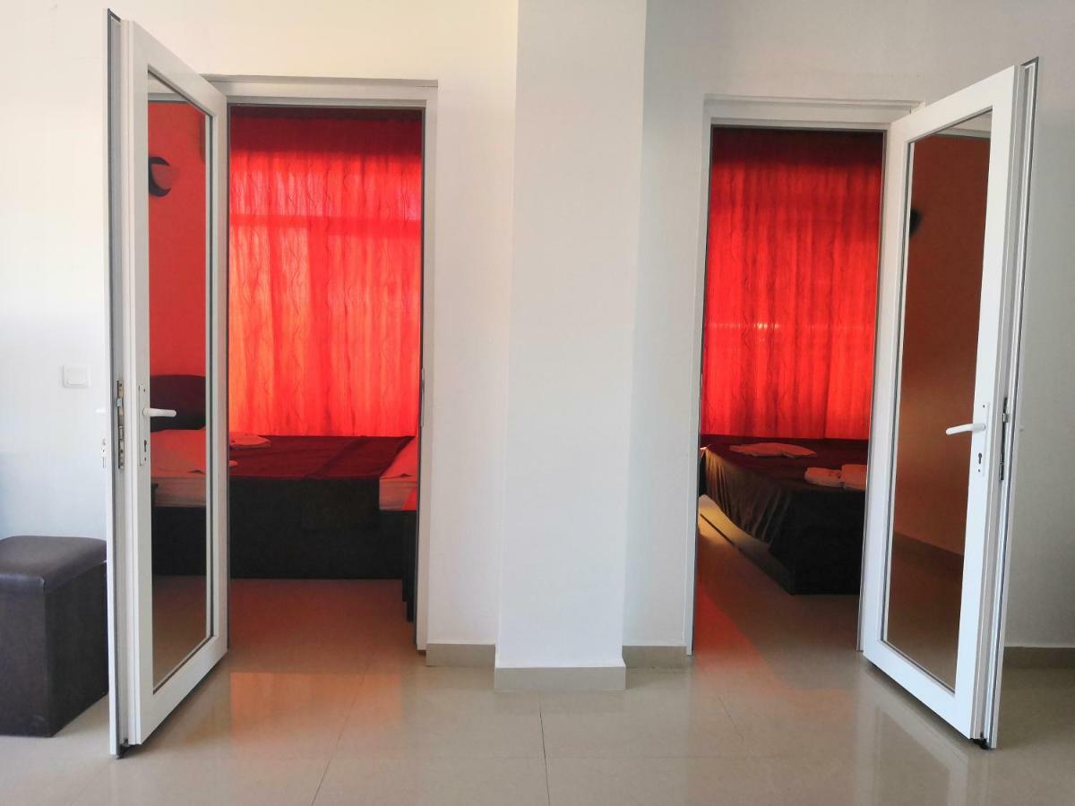 Hotel Prestige 코스티네스티 외부 사진